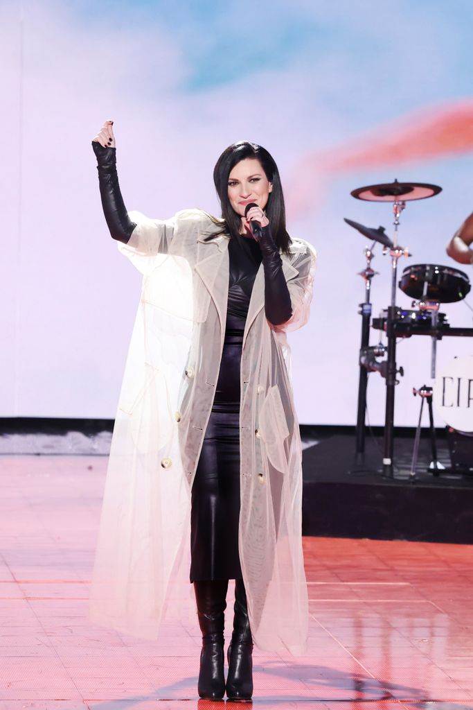 Laura Pausini nos cuenta emocionada la gran coincidencia entre los planes de su carrera y el Premio Billboard Ícono