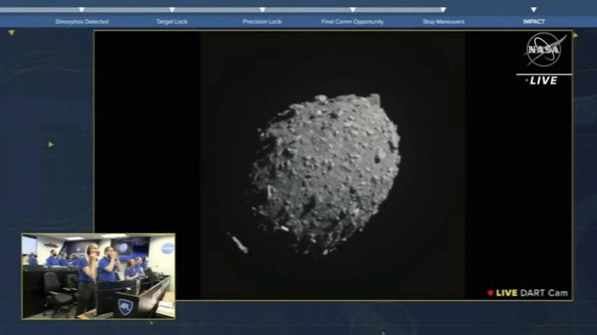 Nave de la NASA choca contra asteroide en prueba defensiva
