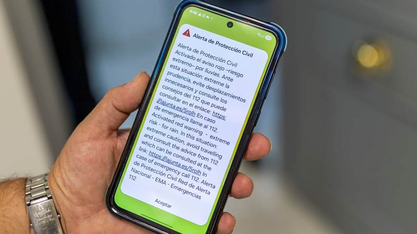 Protección Civil hará mañana una prueba de envío de alerta a móvil en Barcelona y su área