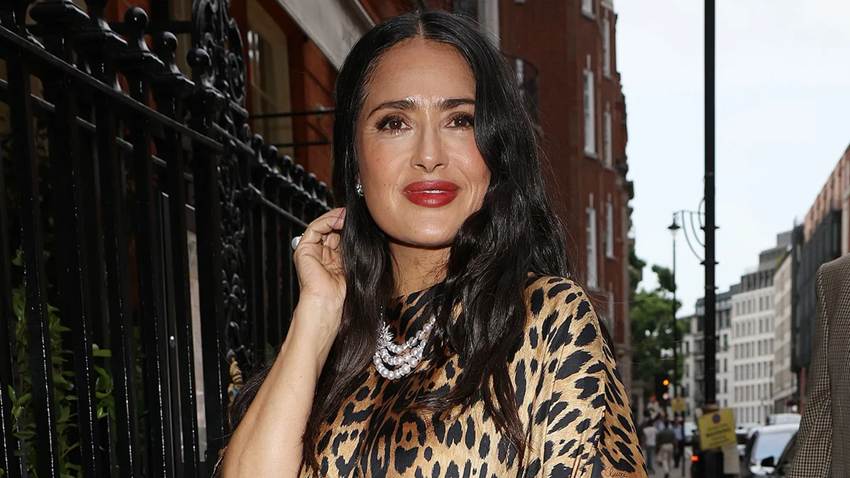Salma Hayek se codea con la realeza árabe: fue captada paseando en Nueva York con la princesa de Qatar