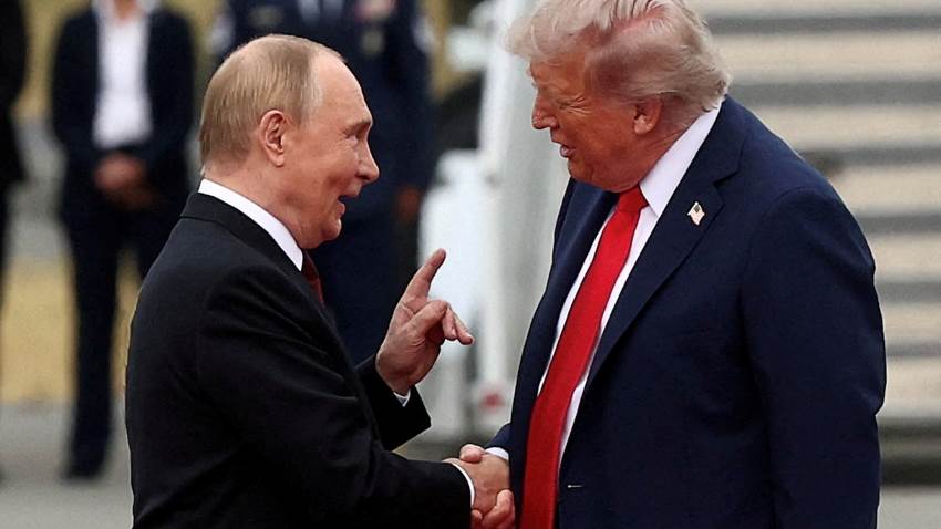 Putin reclama ante Trump el control total de la región de Donbás para detener la guerra