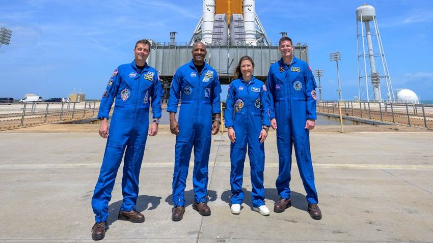 Conoce a los cuatro astronautas de la NASA que sobrevolarán la Luna en la misión Artemis II