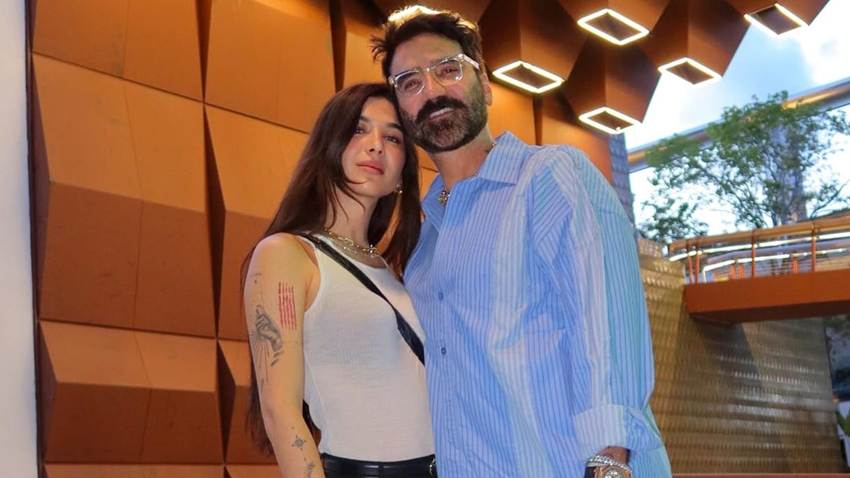 Alejandro Fernández celebra su cumpleaños con una romántica felicitación de su novia y el amor de sus hijos