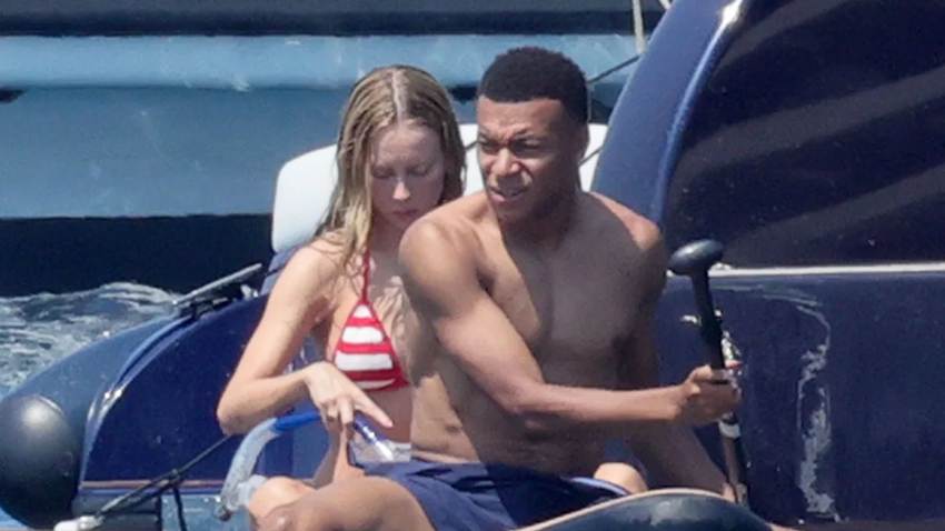 Ester Expósito y Kylian Mbappé, entre besos y abrazos, presumen sus cuerpazos de verano en Cerdeña