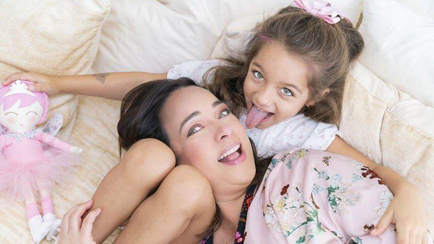 El tierno reclamo de Alaïa a Adamari López ¡por ser impuntual!