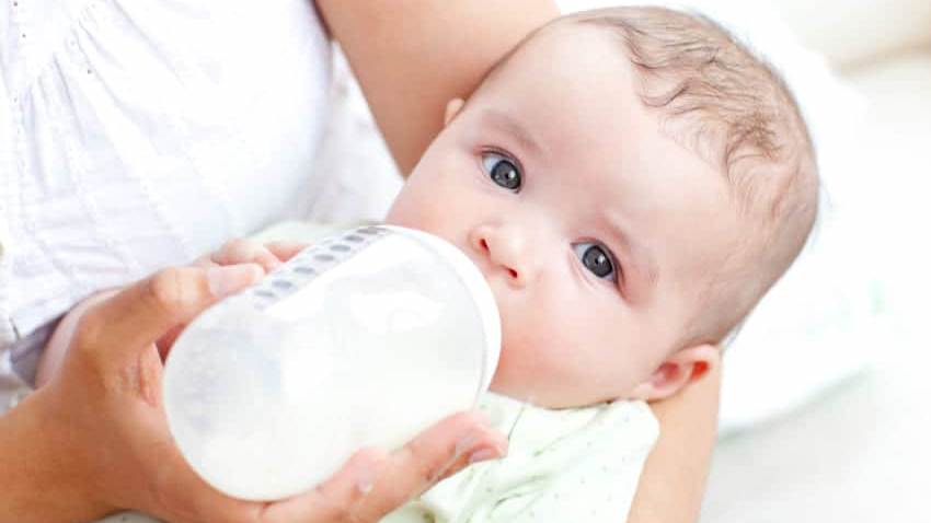 Así se prepara un buen biberón para tu bebé