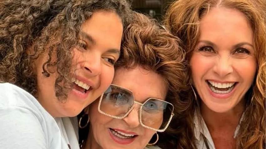 Lucero y su hija Lucerito Mijares se unen para celebrar a ‘la mejor abuela del mundo’