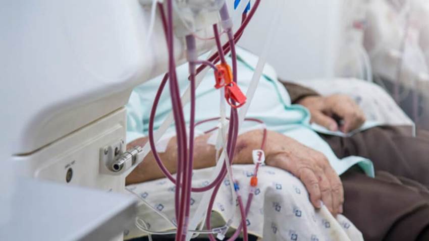 Dosis altas de vitamina C en paciente en diálisis peritoneal pueden inducir a hiperglucemia facticia