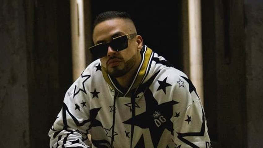 Brito debuta en el mercado musical con “Tóxica”