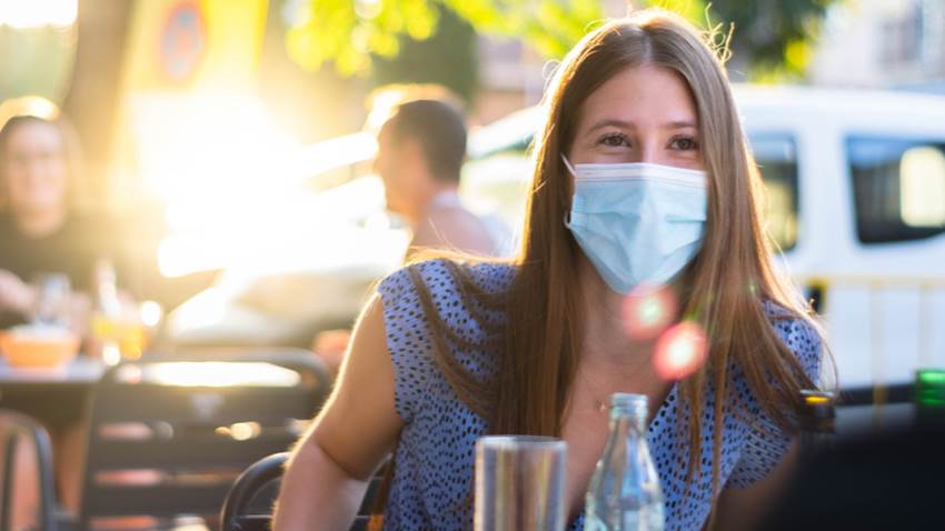 Científicos alertan de “abrumadora” evidencia de transmisión aérea de  COVID-19