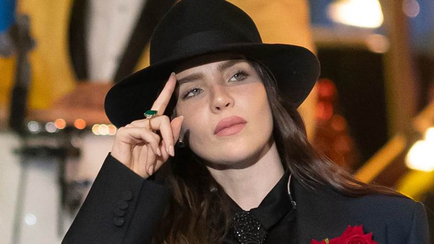 Belinda impacta con su look de Carlota para su nueva serie, ¡luce guapísima!