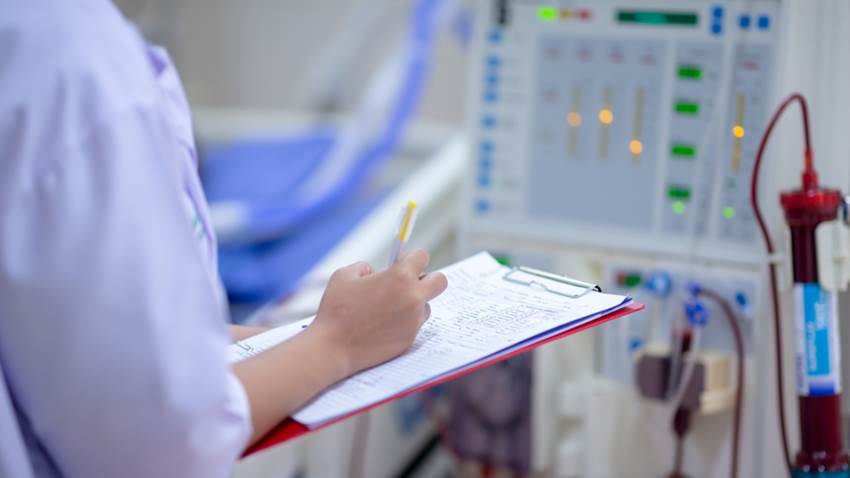 Comienza vacunación de COVID-19 para pacientes de diálisis