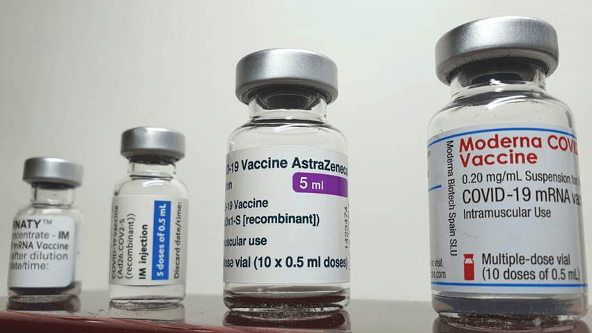 FDA permitirá combinar distintas vacunas contra el COVID-19