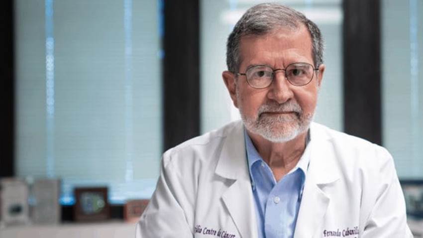 Dr. Cabanillas expone 3ra edición del libro Consejos de Cabecera: Alimentos y vitaminas contra el cáncer