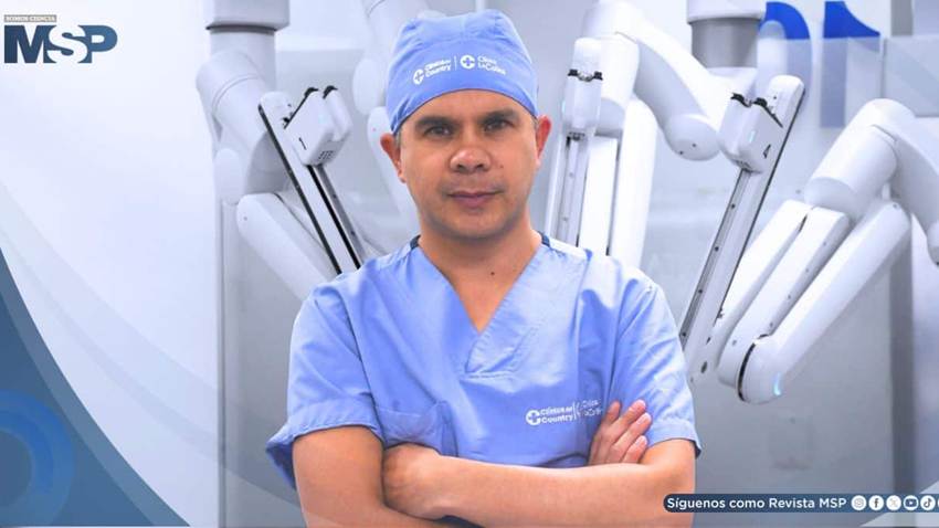 Cirugía robótica cura hipertensión severa causada por tumor suprarrenal en paciente de 42 años