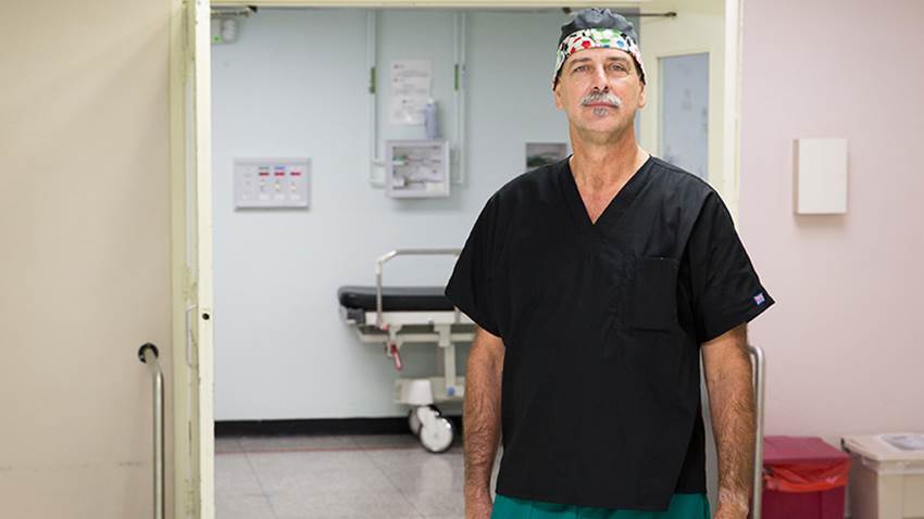 Dr. Juan Bibiloni: único cirujano músculo esquelético de Puerto Rico