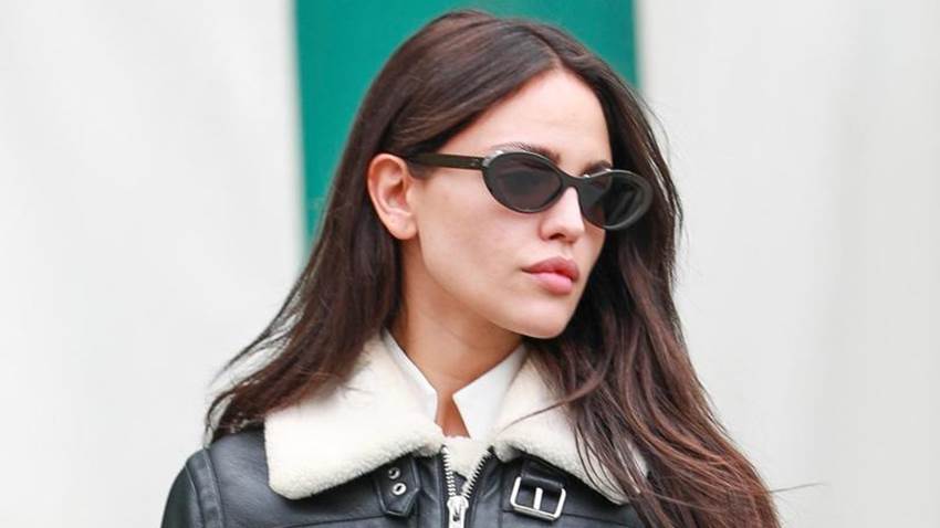 Eiza González se despide de la melena rubia y vuelve a su tono natural
