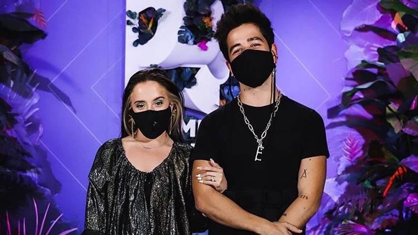 La declaración total de amor de Camilo a Evaluna Montaner en Premios Juventud