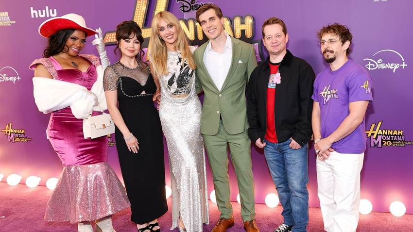 Miley Cyrus se reencuentra con el elenco de 'Hannah Montana' a 20 años de su estreno