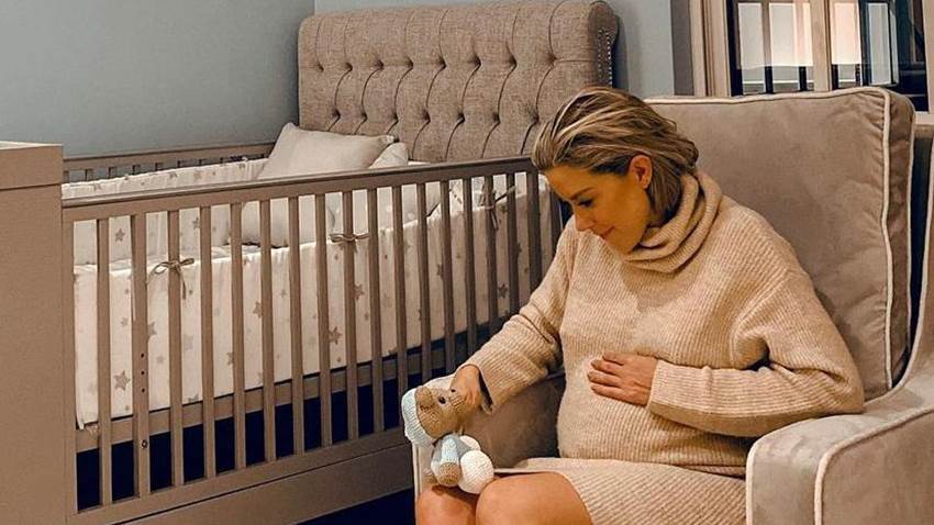 Con gran ilusión, Fernanda Castillo presume la habitación de su bebé