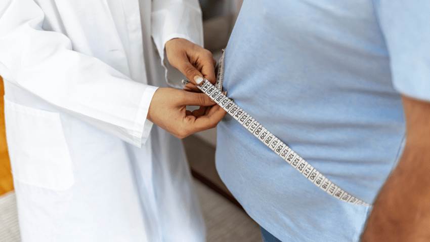 Estudio indica que los médicos dan consejos inútiles para perder peso a los pacientes con obesidad