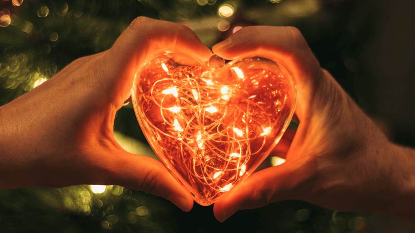 Mindfulness y otras recomendaciones para cuidar el corazón en festividades navideñas según cardiólogos