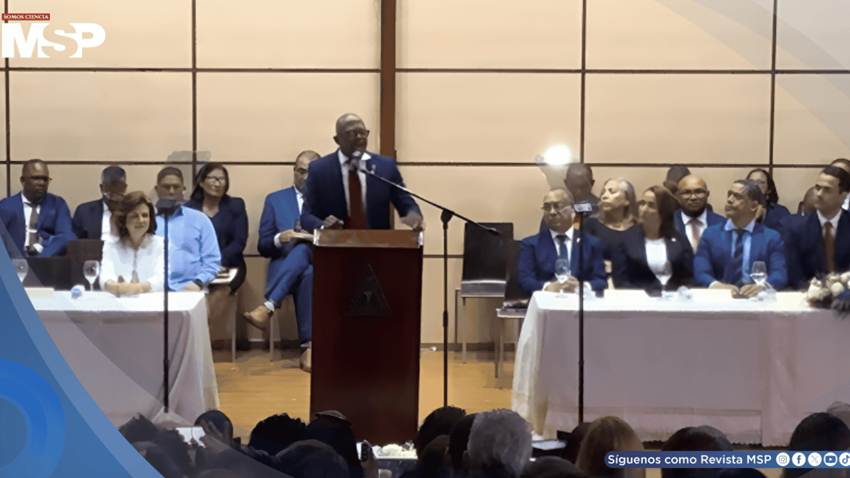 Luis Peña Núñez es proclamado nuevo presidente del Colegio Médico Dominicano