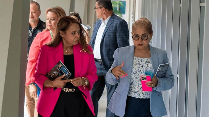 Con visitas a escuelas y decanatos, la Dra. Myrna Quiñones inicia gestión como rectora del RCM