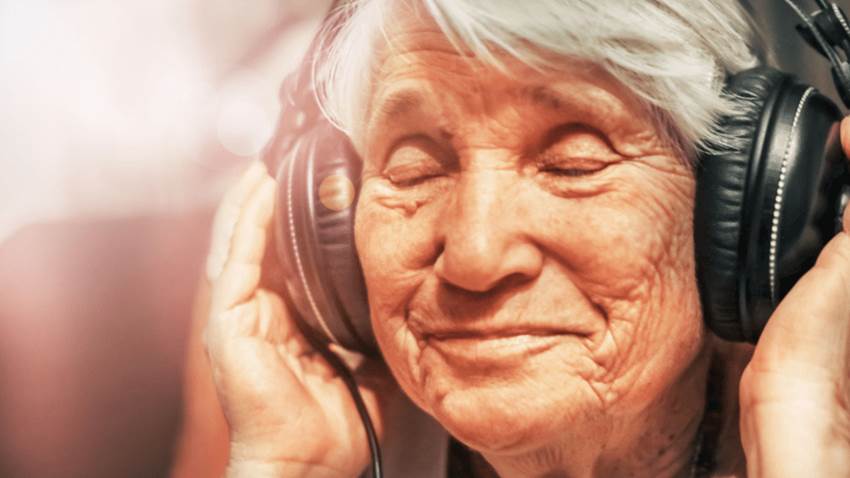 Estímulos musicales provocan una respuesta genética diferente en pacientes con Alzhéimer