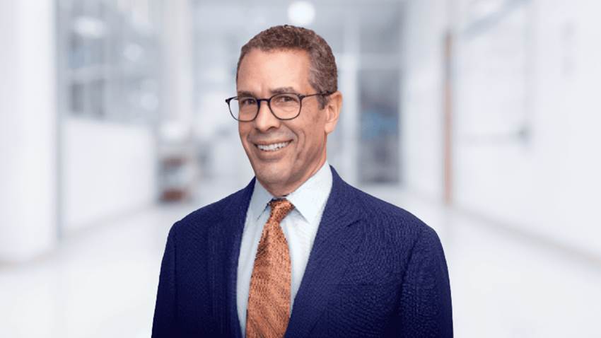 Dr. William Micheo es galardonado con el premio Frank H. Krusen 2023 por su trayectoria