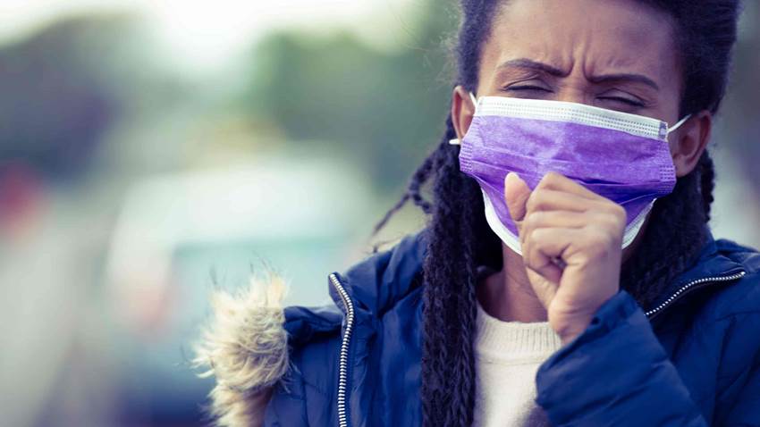 Diferencias entre los síntomas de COVID por Ómicron y delta: así puedes distinguirlos