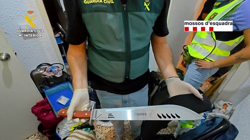 Detenido un hombre en la AP-7 en Martorell cuando conducía hacia Barcelona ante el temor de que cometiese un atentado