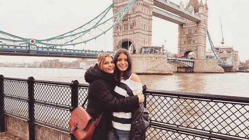 Orgullosa de su hijo Eduardo, Itatí Cantoral viajó a Londres para celebrar su último logro