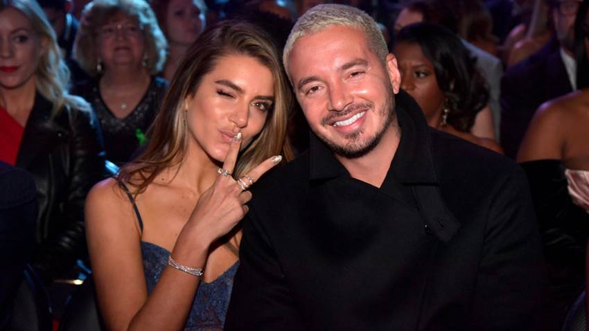 Valentina Ferrer, novia de J Balvin, presume por primera vez su pancita