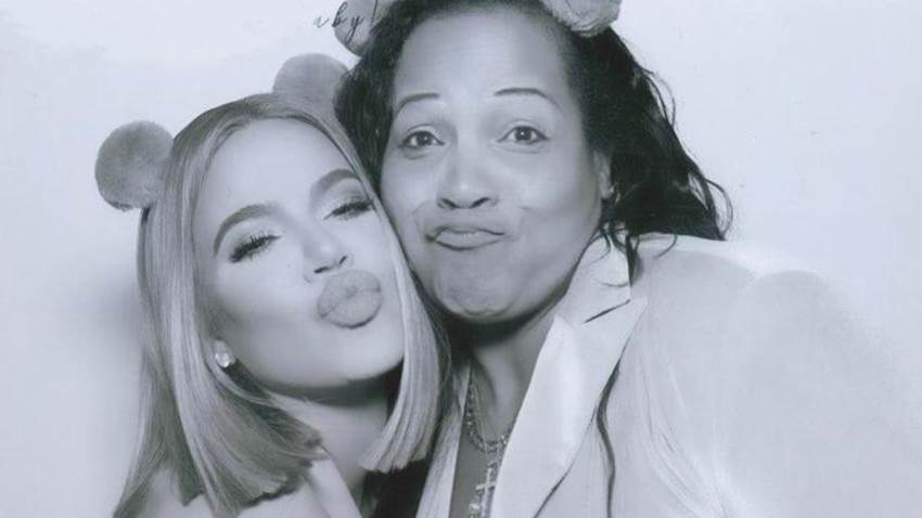 El conmovedor mensaje de Khloé Kardashian a su exsuegra fallecida: ‘Sé que te volveré a ver’