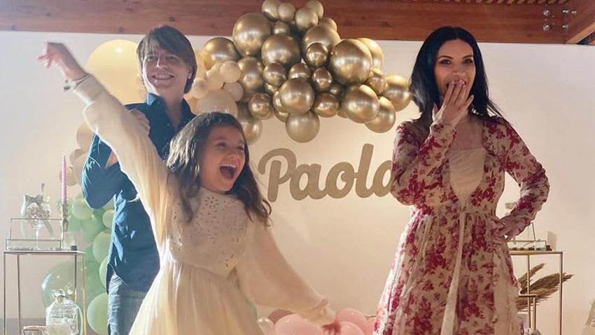 Laura Pausini celebra la Primera Comunión de su hija Paola