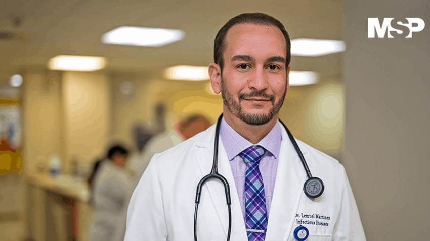 Dr. Lemuel Martínez: “Es importante volver a dar un paso atrás frente al COVID-19”
