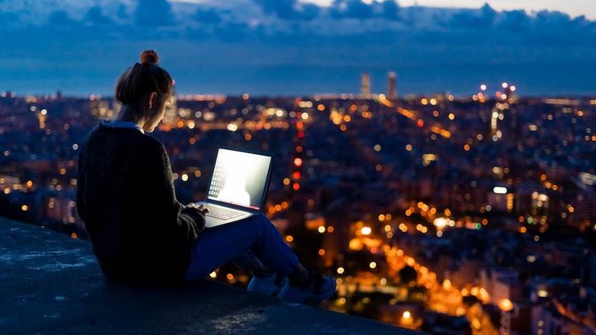 La experiencia de viajar en modo ‘workcation’: ni vacaciones, ni trabajo, sino todo a la vez