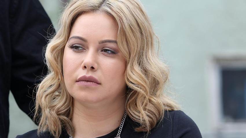 En medio de su separación con Lorenzo Méndez, Chiquis Rivera desearía tener cerca a su mamá Jenni