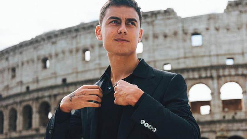 Paulo Dybala es la imagen de la exclusiva campaña de Prada y Adidas