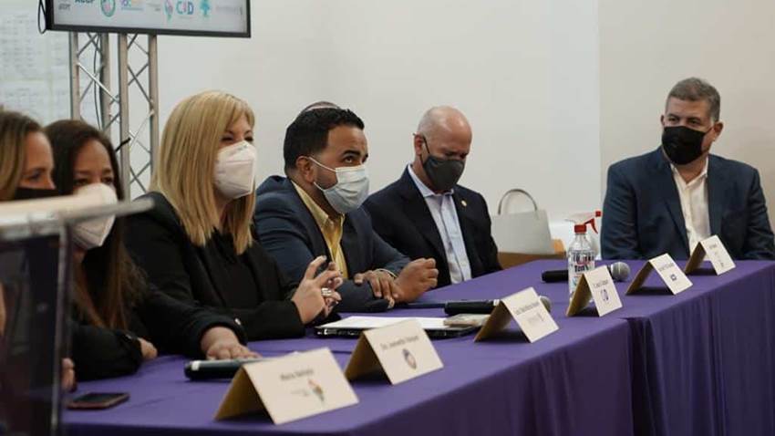 Empresario impulsan vacunación del 100% de los empleados de empresas y comercios