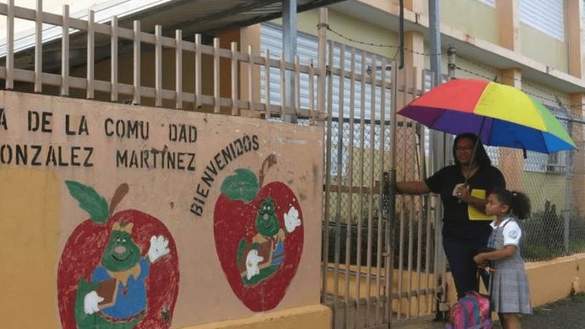 Médicos: Padres en actividades presenciales deben estar vacunados