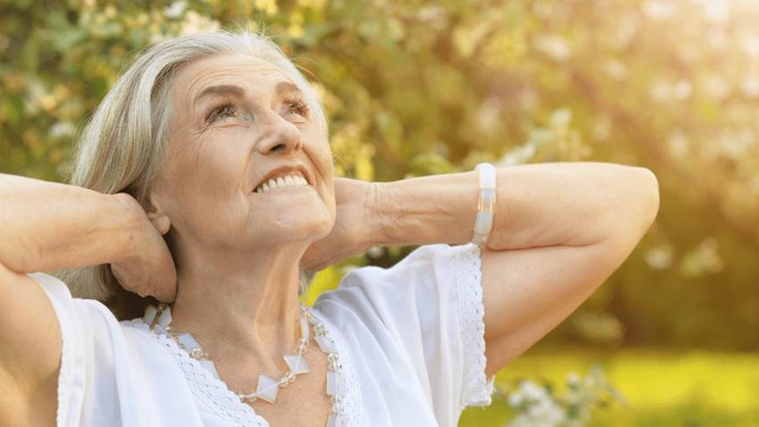 Estudio: Media hora de exposición diaria al sol reduciría a la mitad el riesgo de Esclerosis Múltiple