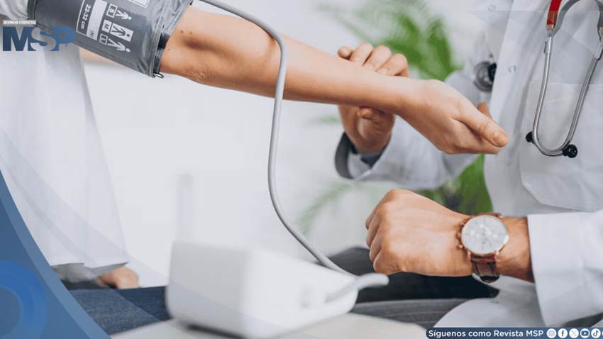¿Por qué tu presión arterial puede ser más alta en el consultorio médico que en casa?