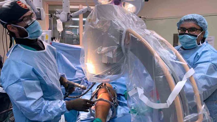 Celebran aprobación de fijador para deformidades severas por parte de las cubiertas médicas