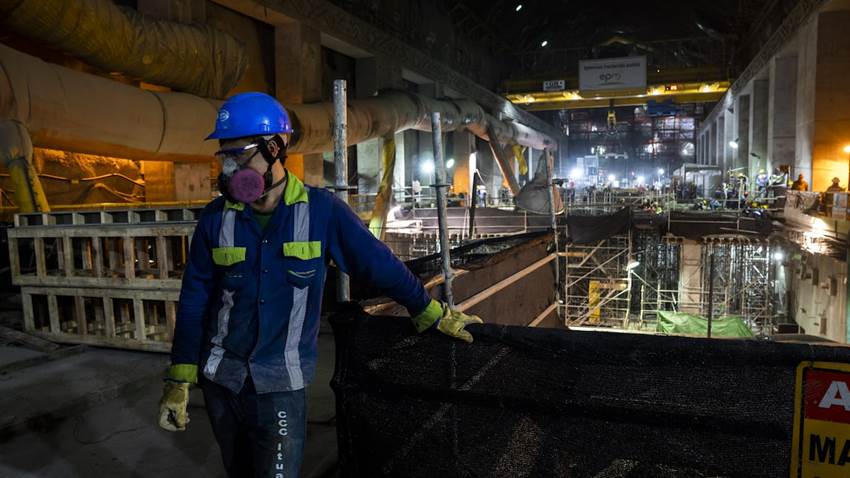 El Gobierno Petro cambia las reglas del sector eléctrico para frenar las alzas