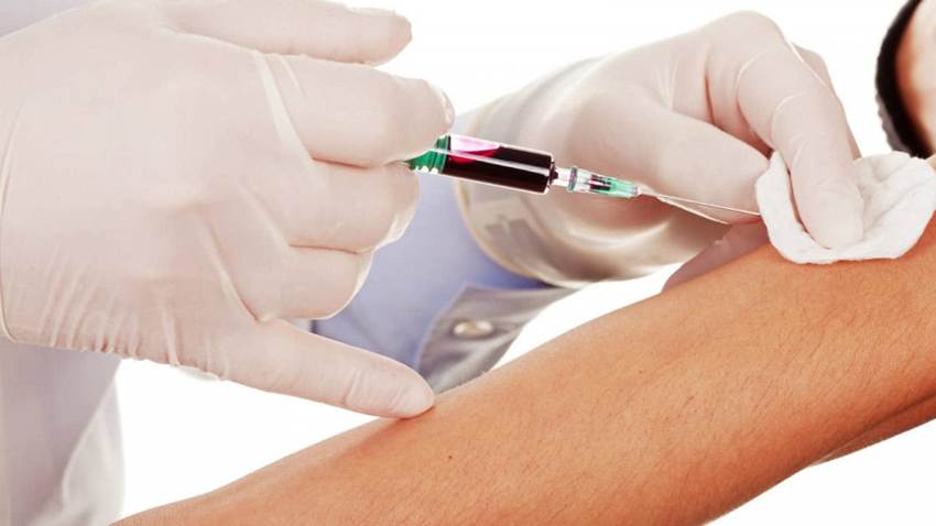 Nuevo análisis de sangre podría detectar párkinson 7 años antes de que aparezcan síntomas