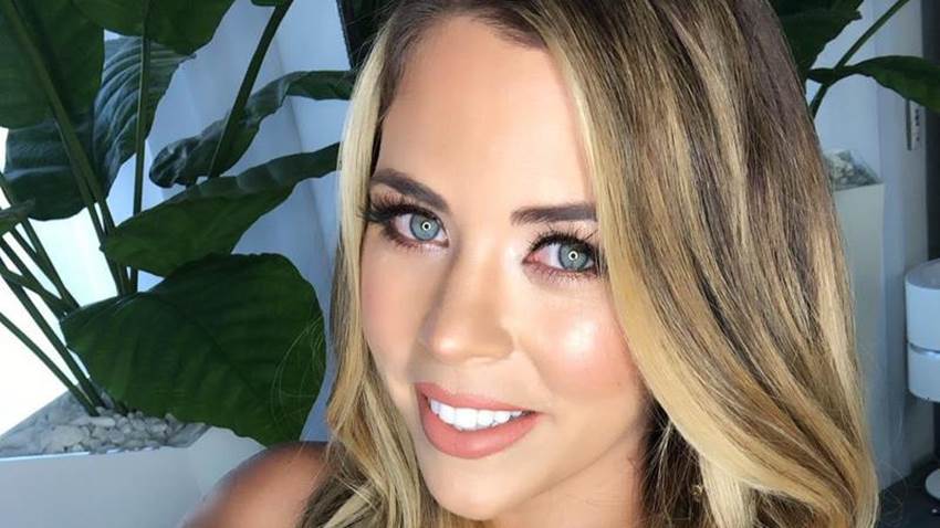 Ximena Duque presume por primera vez su pancita de embarazo